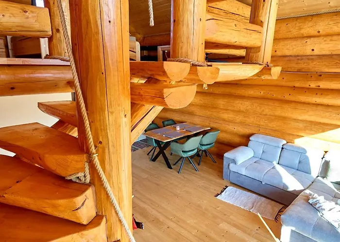 Chalé Golden Log House *