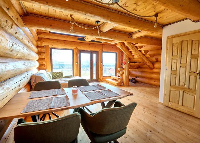 Golden Log House Chalé *